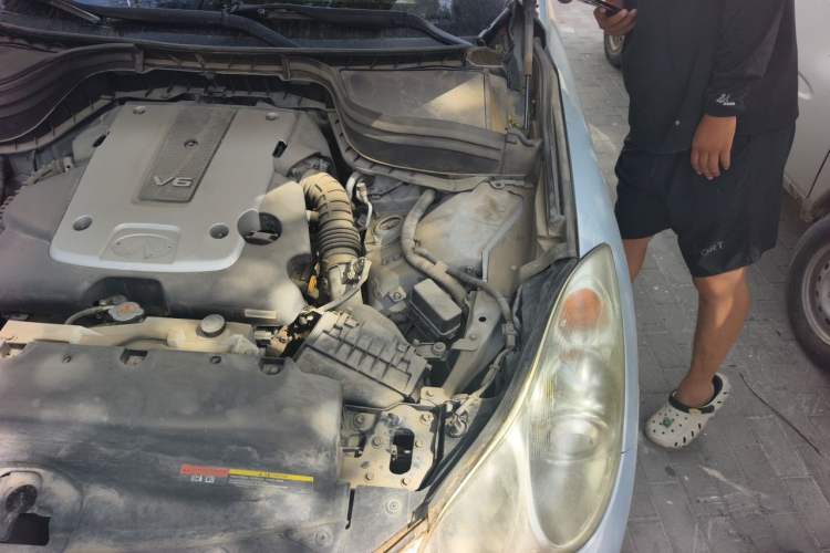 Used Infiniti EX 2010 EX25 Luxury Edition Engine Bay Left