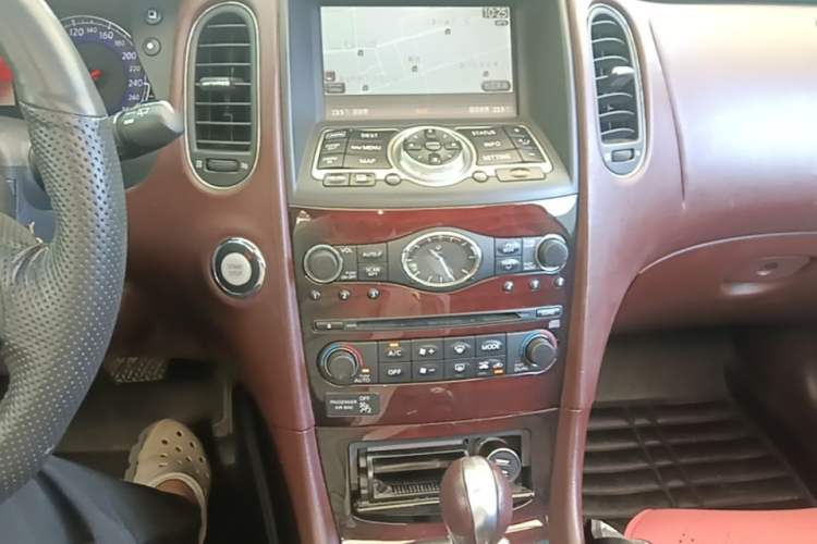 Used Infiniti EX 2010 EX25 Luxury Edition Audio And AC Panel