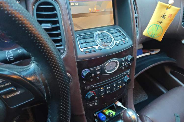 Used Infiniti EX 2010 EX25 Elegant Edition Audio And AC Panel