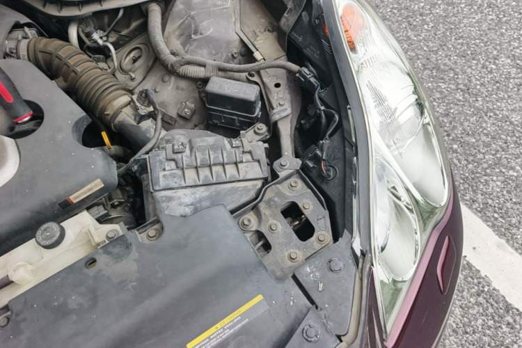 Used Infiniti EX 2010 EX25 Luxury Edition Engine Bay Left
