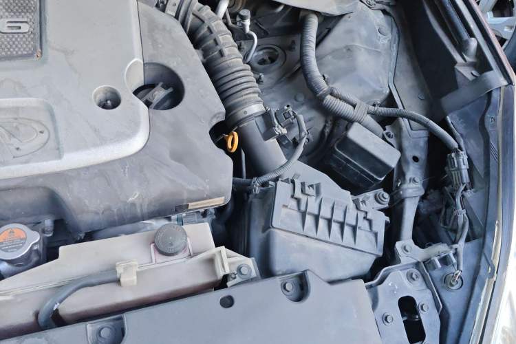 Used Infiniti EX 2010 EX25 Elegant Edition Engine Bay Left
