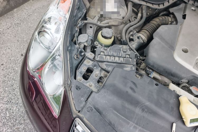 Used Infiniti EX 2010 EX25 Luxury Edition Engine Bay Right