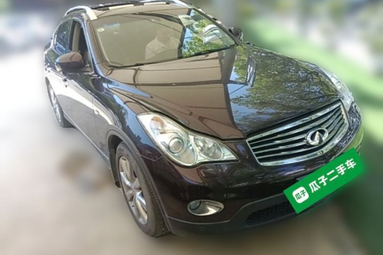 Used Infiniti EX 2010 EX25 Luxury Edition Front Right 45 Deg