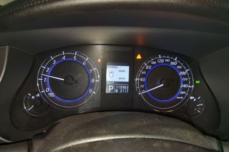 Used Infiniti EX 2010 EX25 Elegant Edition Odometer Close Up