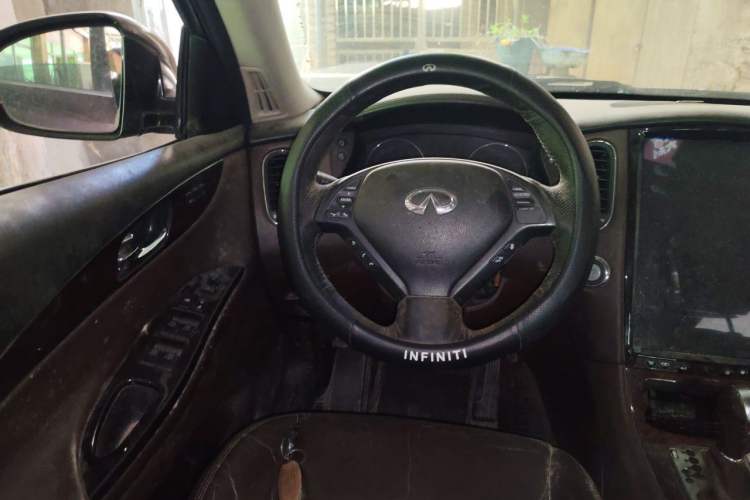 Used Infiniti EX 2010 EX25 Elegant Edition Steering Wheel