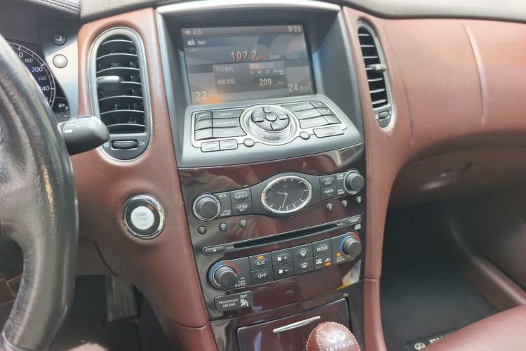 Used Infiniti EX 2010 EX25 Elegant Edition Audio And AC Panel