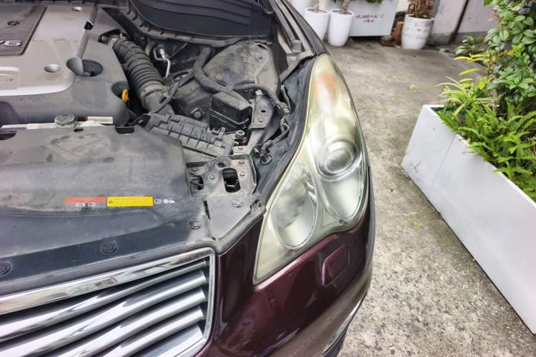 Used Infiniti EX 2010 EX25 Elegant Edition Engine Bay Left