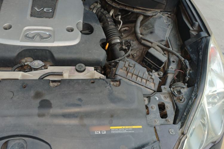 Used Infiniti EX 2010 EX25 Luxury Edition Engine Bay Left