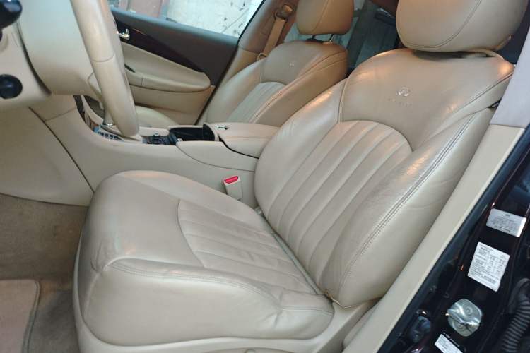 Used Infiniti EX 2010 EX25 Luxury Edition Left Front Seat