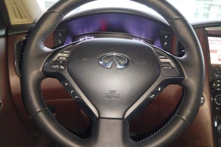 Used Infiniti EX 2010 EX25 Luxury Edition Steering Wheel