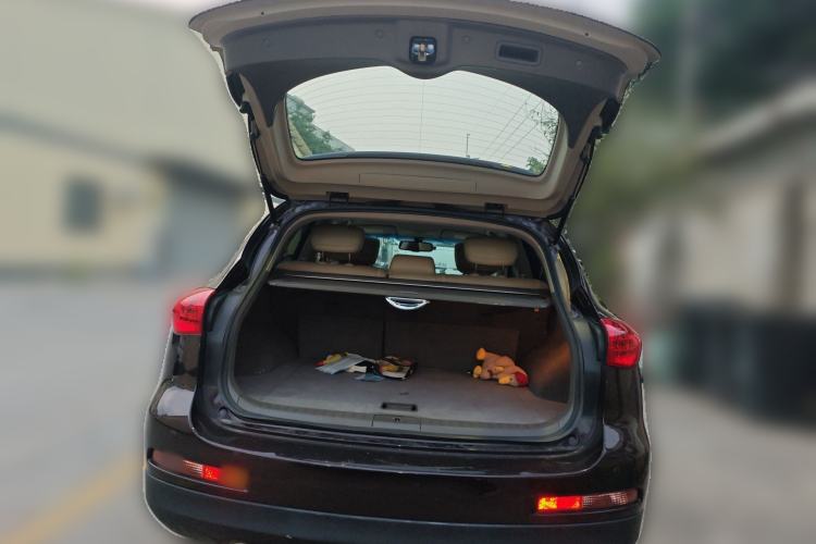 Used Infiniti EX 2010 EX25 Luxury Edition Trunk