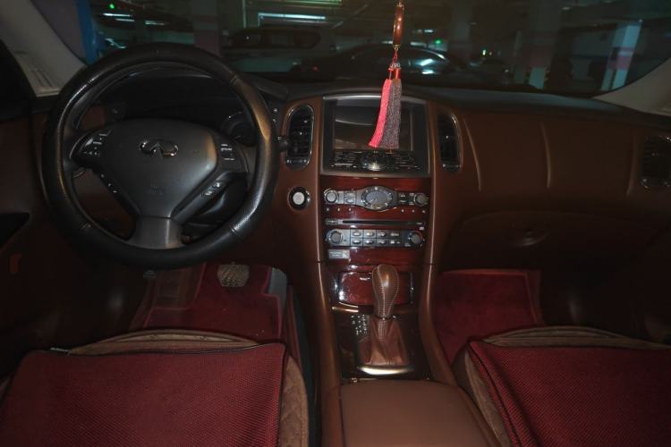 Used Infiniti EX 2011 EX25 Elegant Edition Center Console
