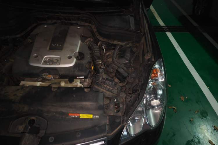 Used Infiniti EX 2011 EX25 Elegant Edition Engine Bay Left