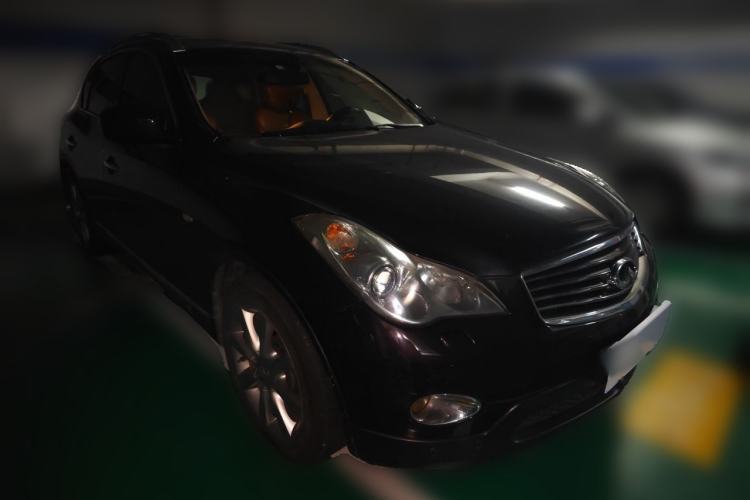 Used Infiniti EX 2011 EX25 Elegant Edition Front Right 45 Deg