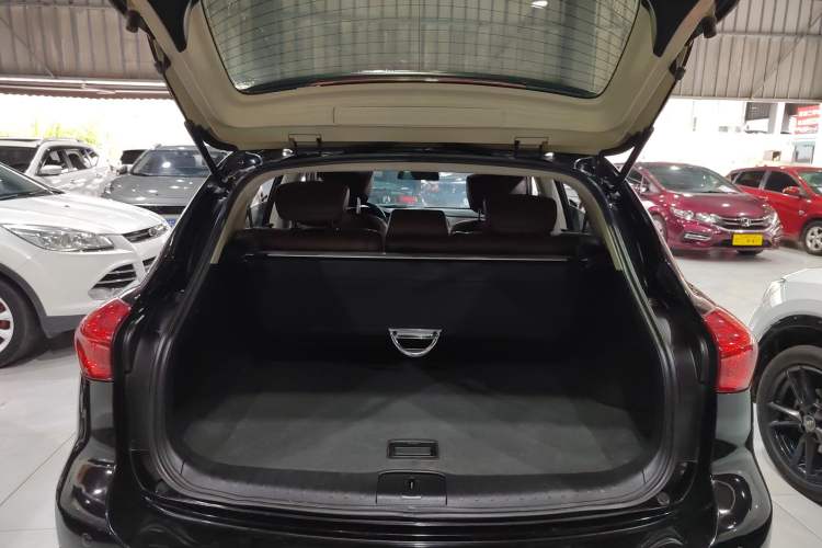 Used Infiniti EX 2011 EX25 Elegant Edition Trunk