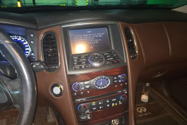 Used Infiniti EX 2011 EX25 Luxury Edition Audio And AC Panel