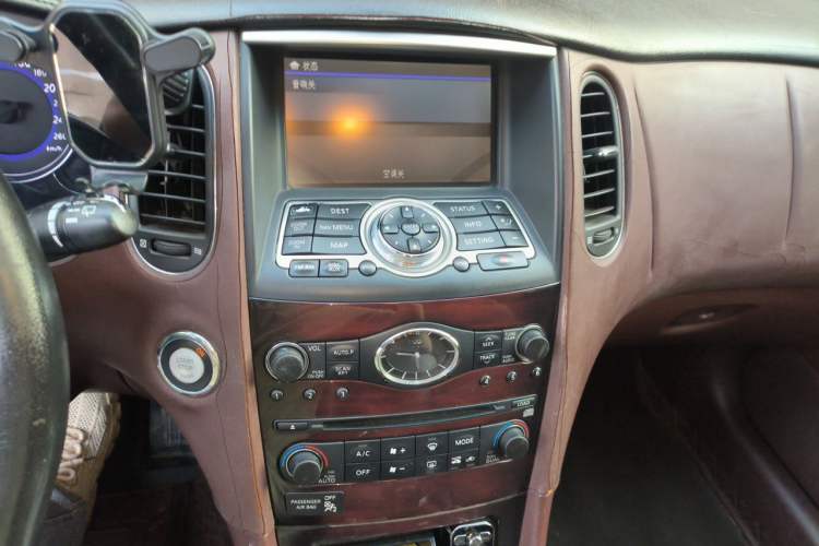 Used Infiniti EX 2011 EX25 Luxury Edition Audio And AC Panel