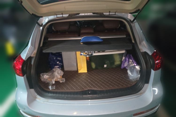 Used Infiniti EX 2011 EX25 Luxury Edition Trunk