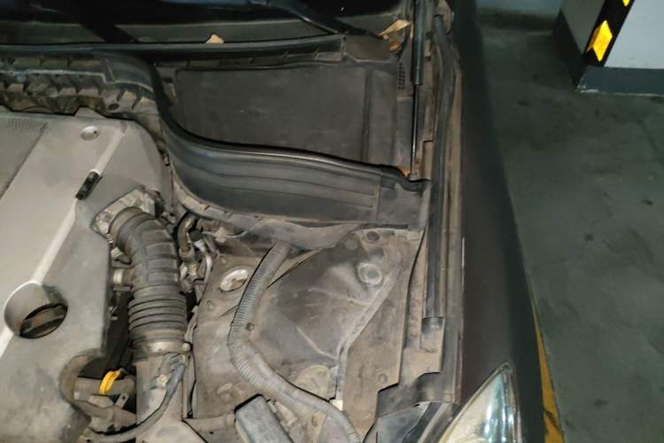 Used Infiniti EX 2011 EX25 Elegant Edition Engine Bay Left