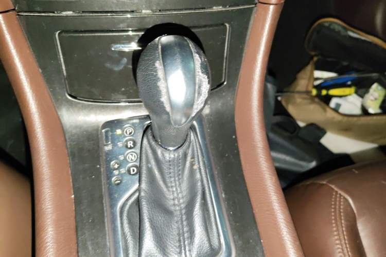 Used Infiniti EX 2011 EX25 Elegant Edition Gear Lever