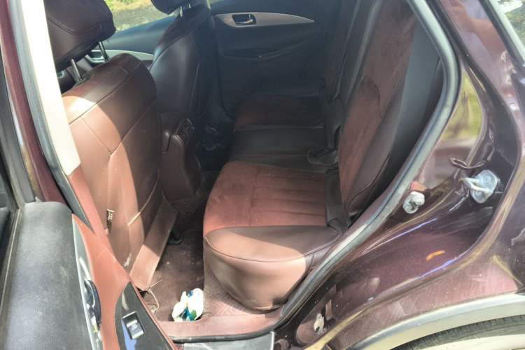 Used Infiniti EX 2011 EX25 Elegant Edition Left Rear Seat