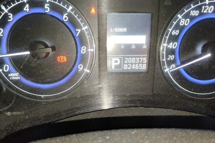 Used Infiniti EX 2011 EX25 Elegant Edition Odometer Close Up