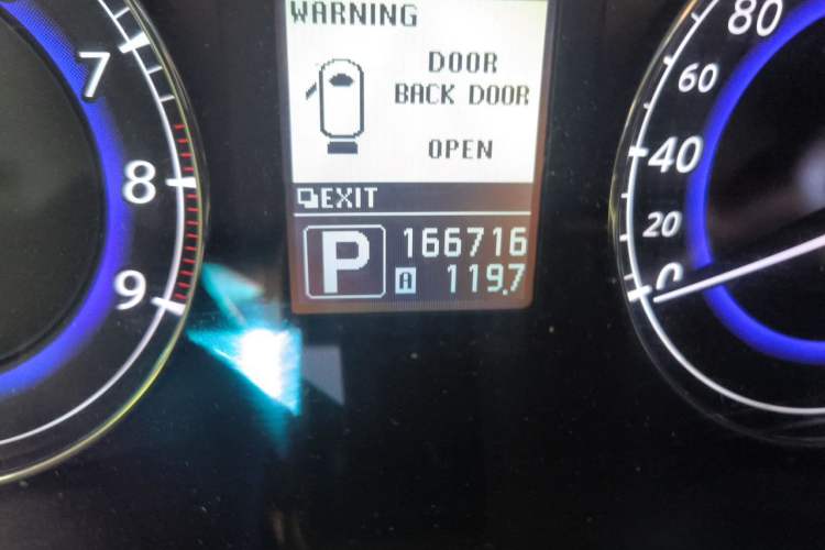 Used Infiniti EX 2011 EX25 Elegant Edition Odometer Close Up