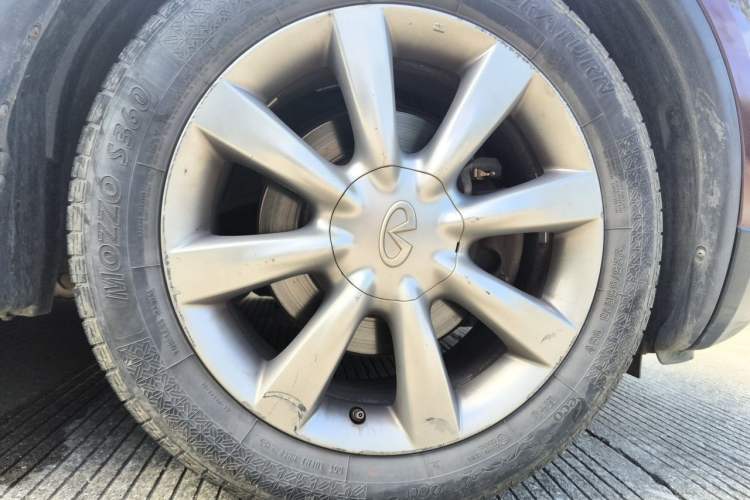 Used Infiniti EX 2011 EX25 Elegant Edition Right Front Wheel Hub