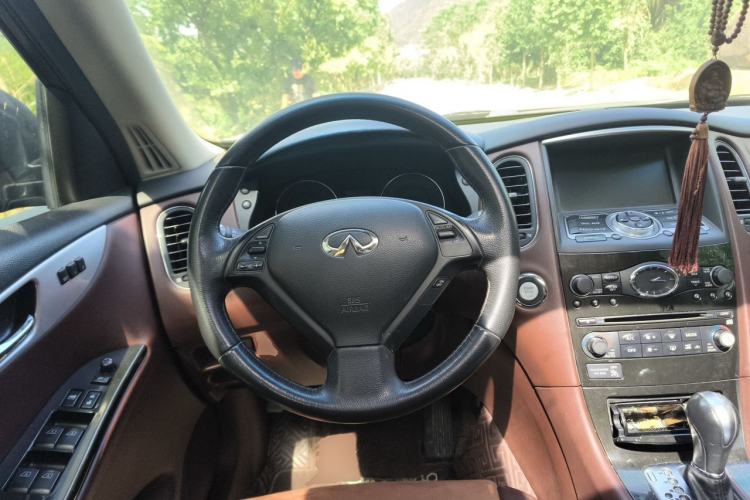 Used Infiniti EX 2011 EX25 Elegant Edition Steering Wheel