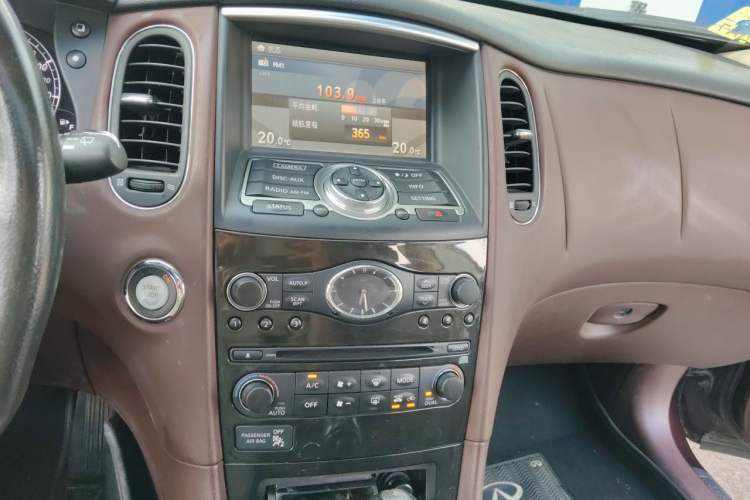 Used Infiniti EX  Audio And AC Panel