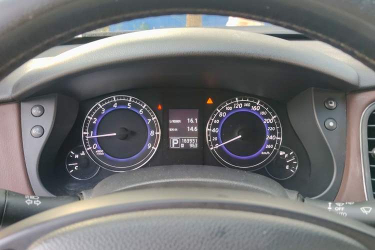 Used Infiniti EX  Instrument Cluster