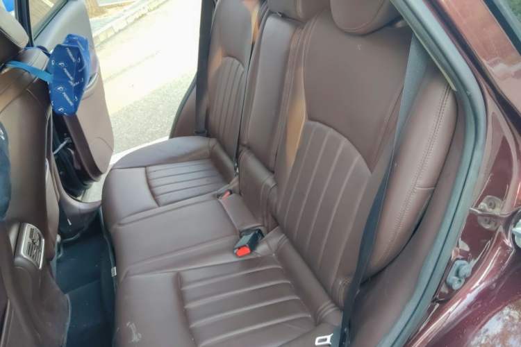 Used Infiniti EX  Left Rear Seat