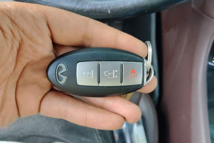 Used Infiniti EX  Vehicle Key
