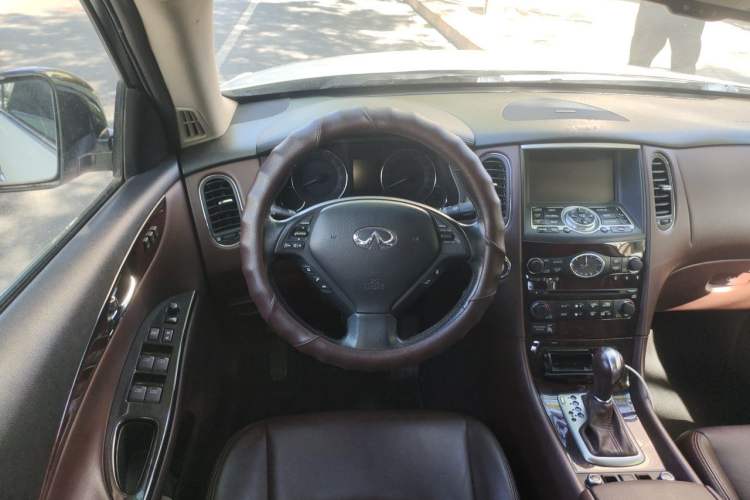 Used Infiniti EX  Steering Wheel
