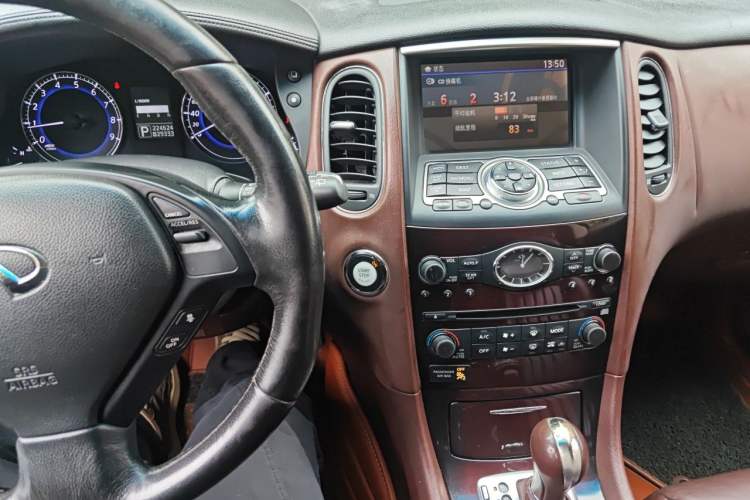 Used Infiniti EX 2011 EX25 Luxury Edition Audio And AC Panel