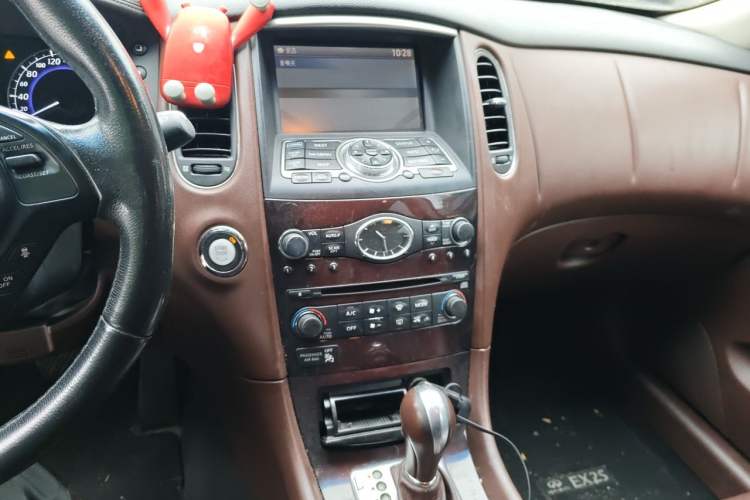 Used Infiniti EX 2011 EX25 Elegant Edition Audio And AC Panel