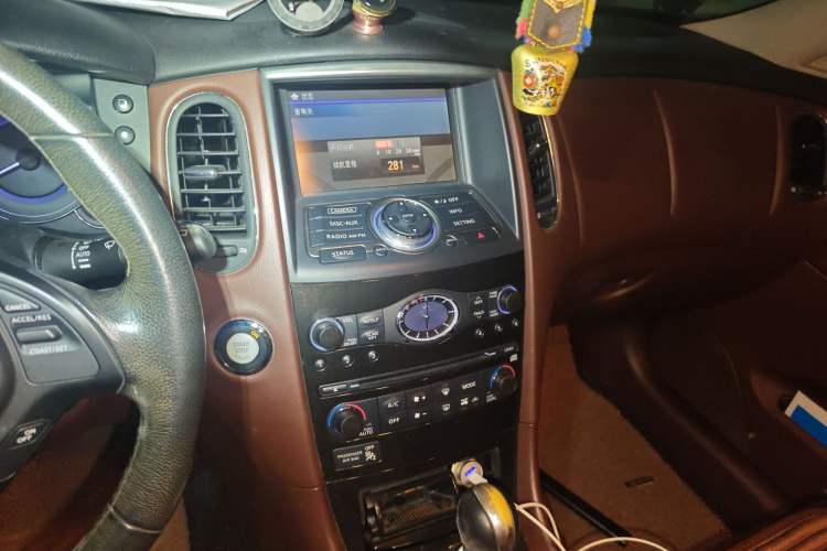 Used Infiniti EX 2011 EX25 Elegant Edition Audio And AC Panel