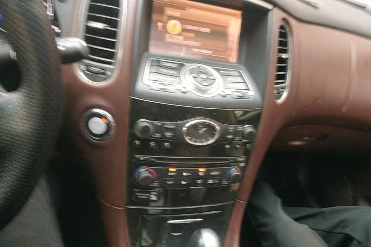 Used Infiniti EX 2011 EX25 Elegant Edition Audio And AC Panel