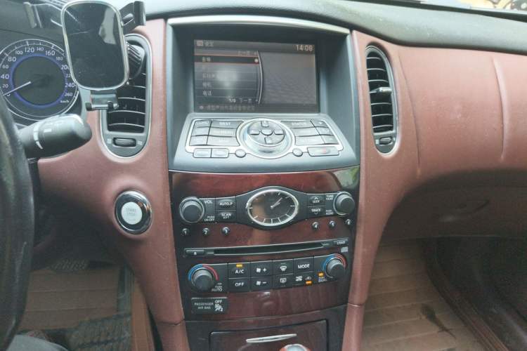 Used Infiniti EX 2011 EX25 Elegant Edition Audio And AC Panel