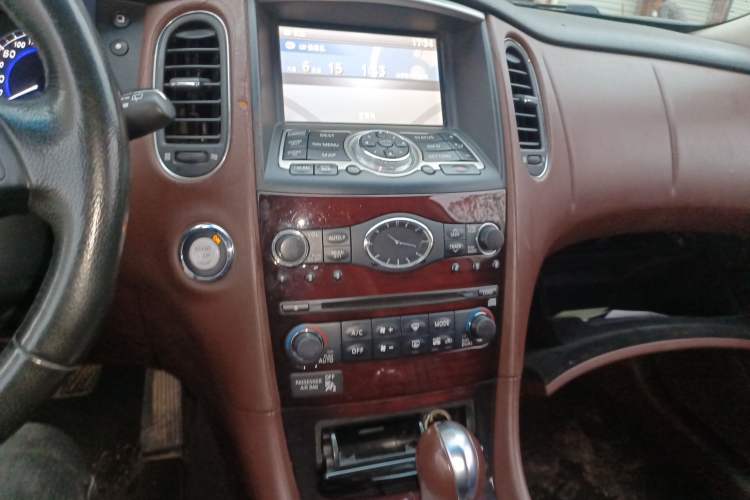 Used Infiniti EX 2011 EX25 Luxury Edition Audio And AC Panel