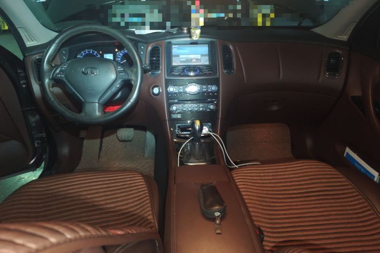 Used Infiniti EX 2011 EX25 Elegant Edition Center Console