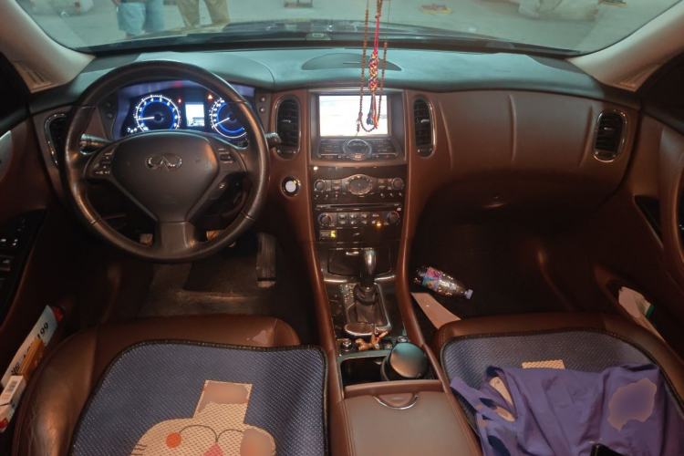Used Infiniti EX 2011 EX25 Elegant Edition Center Console