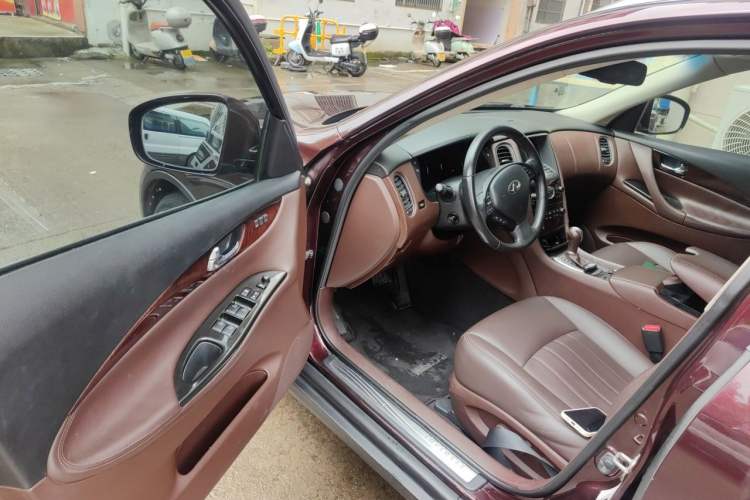 Used Infiniti EX 2011 EX25 Luxury Edition Driver Seat