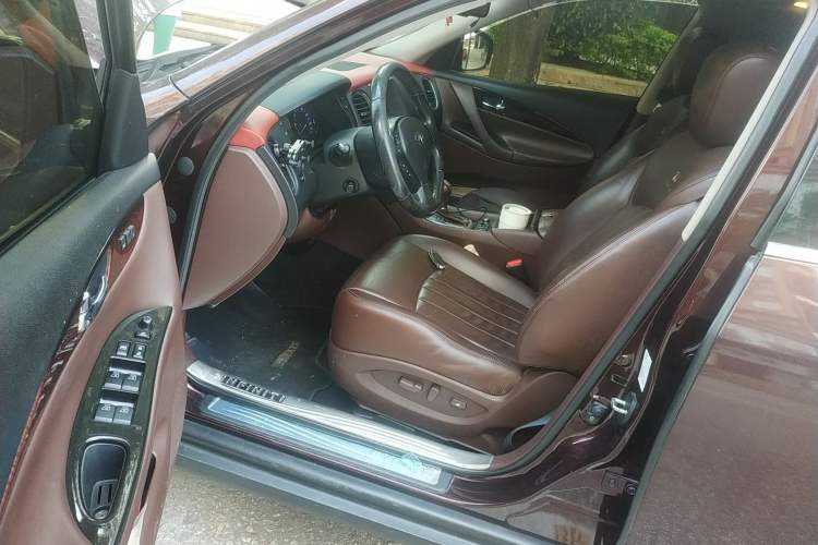 Used Infiniti EX 2011 EX25 Luxury Edition Driver Seat