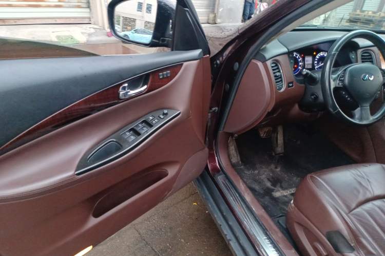 Used Infiniti EX 2011 EX25 Luxury Edition Driver Seat