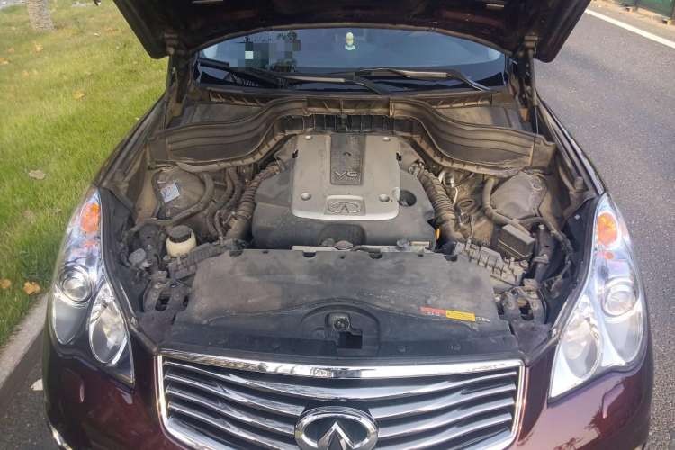Used Infiniti EX 2011 EX25 Elegant Edition Engine Bay