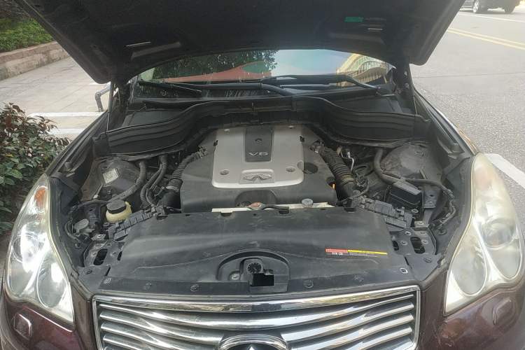 Used Infiniti EX 2011 EX25 Luxury Edition Engine Bay