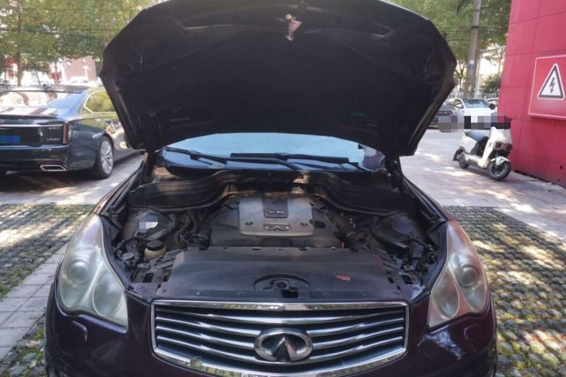 Used Infiniti EX 2011 EX25 Luxury Edition Engine Bay