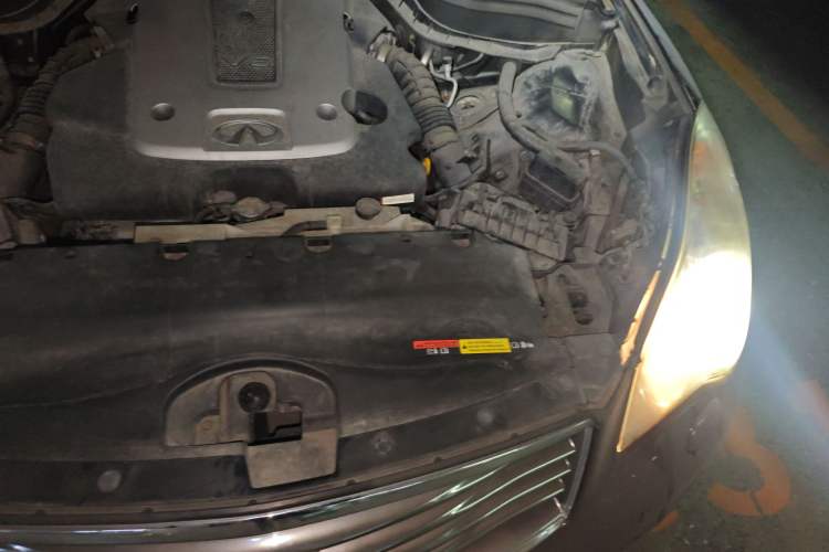 Used Infiniti EX 2011 EX25 Elegant Edition Engine Bay Left
