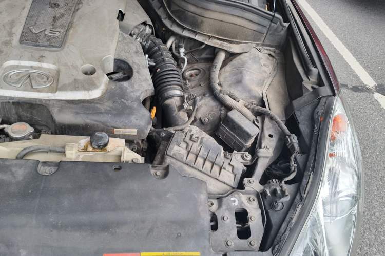 Used Infiniti EX 2011 EX25 Luxury Edition Engine Bay Left
